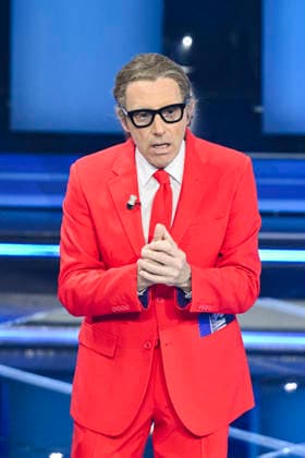 76th Italian Song Festival of Sanremo 3rd Evening Teatro Ariston - Sanremo, Italy Ubaldo Pantani (Lapo Elkan) 76th Italian Song Festival of Sanremo 3rd Evening Teatro Ariston - Sanremo, Italy 26th February 2026 SGPItalia id 134399_050 Not Exclusive  Copyright: xAlfonsoxCatalano SGPx