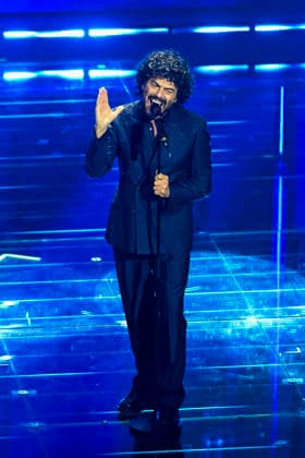 76th Italian Song Festival of Sanremo 3rd Evening Teatro Ariston - Sanremo, Italy Francesco Renga 76th Italian Song Festival of Sanremo 3rd Evening Teatro Ariston - Sanremo, Italy 26th February 2026 SGPItalia id 134399_050 Not Exclusive  Copyright: xAlfonsoxCatalano SGPx