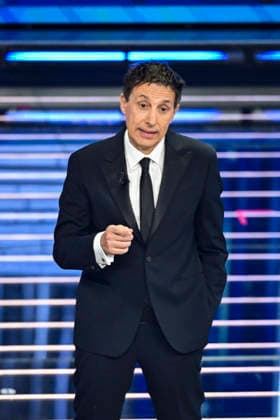 76th Italian Song Festival of Sanremo 3rd Evening Teatro Ariston - Sanremo, Italy Ubaldo Pantani (Lapo Elkan) 76th Italian Song Festival of Sanremo 3rd Evening Teatro Ariston - Sanremo, Italy 26th February 2026 SGPItalia id 134399_050 Not Exclusive  Copyright: xAlfonsoxCatalano SGPx