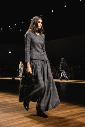 Milano Fashion Week - Women F W 26-27 Emporio Armani Men and Women Fashion Show Vibes Milan, Italy Milano Fashion Week - Women F W 26-27 Emporio Armani Men and Women Fashion Show Vibes Milan, Italy 26th February 2026 SGPItalia id 134511_002 * Not Exclusive  Copyright: xLorenzoxBaroncelli SGPx