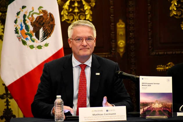 Secretary-General Delivers OECD Economic Surveys Delivers The Mexico 2026 Report Secretary-General of the Organisation for Economic Co-operation and Development, Mathias Cormann, delivers the OECD Economic Surveys: Mexico 2026 report to Mexico™s Minister of Finance and Public Credit, Edgar Amador Zamora, (No in picture) in the Pan-American Hall of the National Palace. on February 26, 2026 in Mexico City, Mexico. (Photo by Luis Barron Eyepix Group) Copyright: xLuisxBarronx xEyepixxGroupx LB_26022026_176991