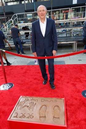 February 26, 2026, Los Angeles, California, USA: John Davis at a ceremony honoring producer John Davis with hand and foot prints at the TCL Chinese Theatre IMAX. Los Angeles USA - ZUMAg107 20260226_zep_g107_028 Copyright: xNinaxPrommerx