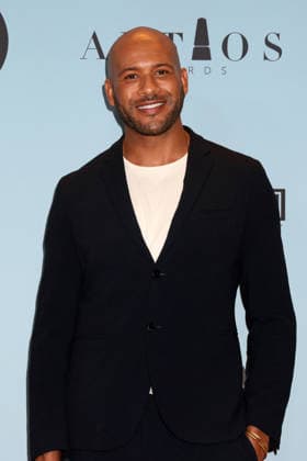 USA - 41st Artios Awards - Beverly Hills LOS ANGELES - FEB 26: Jeffrey Bowyer-Chapman at the 41st Artios Awards at the Beverly Hilton Hotel on February 26, 2026 in Beverly Hills, CA Beverly Hills CA USA  Copyright: xKathyxHutchinsx xHutchinsxPhotox