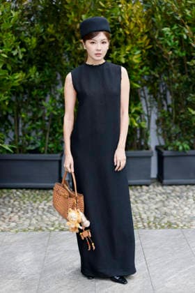 Tod’s - Photocall - Milan Fashion Week - Womenswear Fall Winter 2026 2027 MILAN, ITALY - FEBRUARY 27: guest poses before the runway of Tod’s show during the Milan Fashion Week - Womenswear Fall Winter 2026 2027 on February 27, 2026 in Milan, Italy. Photo by Marco Piovanotto Abacapress.com Milan Italy  Copyright: xPiovanottoxMarco ABACAx