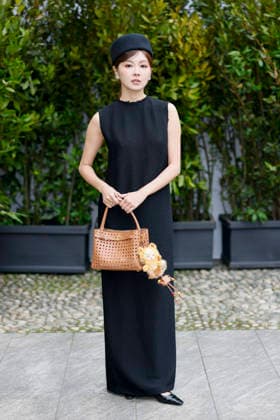 Tod’s - Photocall - Milan Fashion Week - Womenswear Fall Winter 2026 2027 MILAN, ITALY - FEBRUARY 27: guest poses before the runway of Tod’s show during the Milan Fashion Week - Womenswear Fall Winter 2026 2027 on February 27, 2026 in Milan, Italy. Photo by Marco Piovanotto Abacapress.com Milan Italy  Copyright: xPiovanottoxMarco ABACAx
