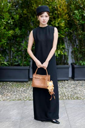 Tod’s - Photocall - Milan Fashion Week - Womenswear Fall Winter 2026 2027 MILAN, ITALY - FEBRUARY 27: guest poses before the runway of Tod’s show during the Milan Fashion Week - Womenswear Fall Winter 2026 2027 on February 27, 2026 in Milan, Italy. Photo by Marco Piovanotto Abacapress.com Milan Italy  Copyright: xPiovanottoxMarco ABACAx