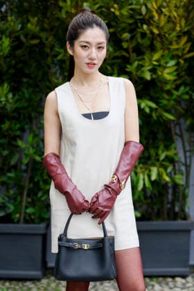 Tod’s - Photocall - Milan Fashion Week - Womenswear Fall Winter 2026 2027 MILAN, ITALY - FEBRUARY 27: guest poses before the runway of Tod’s show during the Milan Fashion Week - Womenswear Fall Winter 2026 2027 on February 27, 2026 in Milan, Italy. Photo by Marco Piovanotto Abacapress.com Milan Italy  Copyright: xPiovanottoxMarco ABACAx