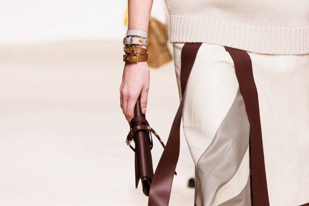 News - Tod s - Runway - Milan Fashion Week - Womenswear Fall Winter 2026 2027 A model walks the runway at the Tod s fashion show during the Milan Fashion Week - Womenswear Fall Winter 2026 2027 on February 27, 2026 in Milan, Italy. Photo: Cinzia Camela. Milan PAC Italy Copyright: xCinziaxCamelax xLiveMediax LPN_2317643