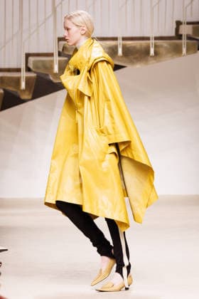 News - Tod s - Runway - Milan Fashion Week - Womenswear Fall Winter 2026 2027 A model walks the runway at the Tod s fashion show during the Milan Fashion Week - Womenswear Fall Winter 2026 2027 on February 27, 2026 in Milan, Italy. Photo: Cinzia Camela. Milan PAC Italy Copyright: xCinziaxCamelax xLiveMediax LPN_2317649