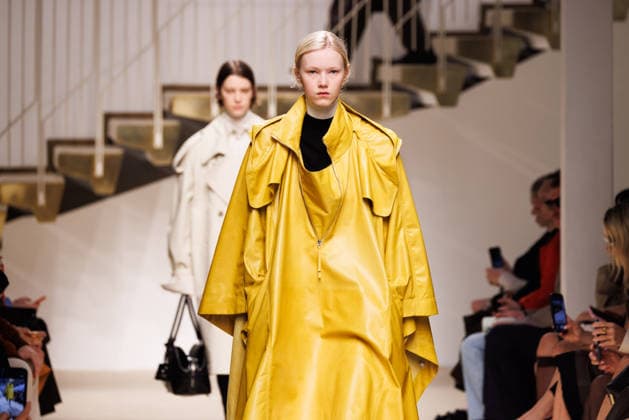 News - Tod s - Runway - Milan Fashion Week - Womenswear Fall Winter 2026 2027 A model walks the runway at the Tod s fashion show during the Milan Fashion Week - Womenswear Fall Winter 2026 2027 on February 27, 2026 in Milan, Italy. Photo: Cinzia Camela. Milan PAC Italy Copyright: xCinziaxCamelax xLiveMediax LPN_2317659