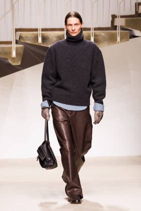 News - Tod s - Runway - Milan Fashion Week - Womenswear Fall Winter 2026 2027 A model walks the runway at the Tod s fashion show during the Milan Fashion Week - Womenswear Fall Winter 2026 2027 on February 27, 2026 in Milan, Italy. Photo: Cinzia Camela. Milan PAC Italy Copyright: xCinziaxCamelax xLiveMediax LPN_2317670