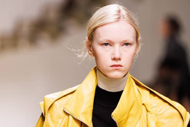 News - Tod s - Runway - Milan Fashion Week - Womenswear Fall Winter 2026 2027 A model walks the runway at the Tod s fashion show during the Milan Fashion Week - Womenswear Fall Winter 2026 2027 on February 27, 2026 in Milan, Italy. Photo: Cinzia Camela. Milan PAC Italy Copyright: xCinziaxCamelax xLiveMediax LPN_2317671