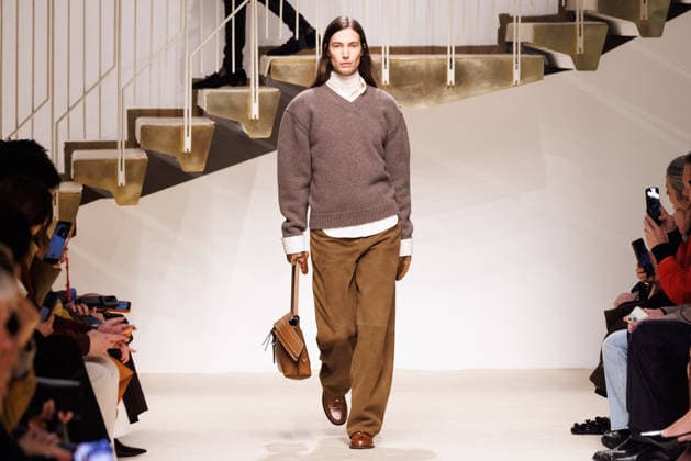 News - Tod s - Runway - Milan Fashion Week - Womenswear Fall Winter 2026 2027 A model walks the runway at the Tod s fashion show during the Milan Fashion Week - Womenswear Fall Winter 2026 2027 on February 27, 2026 in Milan, Italy. Photo: Cinzia Camela. Milan PAC Italy Copyright: xCinziaxCamelax xLiveMediax LPN_2317676