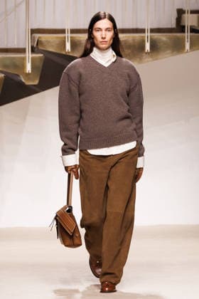 News - Tod s - Runway - Milan Fashion Week - Womenswear Fall Winter 2026 2027 A model walks the runway at the Tod s fashion show during the Milan Fashion Week - Womenswear Fall Winter 2026 2027 on February 27, 2026 in Milan, Italy. Photo: Cinzia Camela. Milan PAC Italy Copyright: xCinziaxCamelax xLiveMediax LPN_2317678
