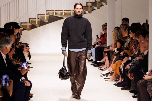 News - Tod s - Runway - Milan Fashion Week - Womenswear Fall Winter 2026 2027 A model walks the runway at the Tod s fashion show during the Milan Fashion Week - Womenswear Fall Winter 2026 2027 on February 27, 2026 in Milan, Italy. Photo: Cinzia Camela. Milan PAC Italy Copyright: xCinziaxCamelax xLiveMediax LPN_2317679