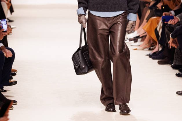 News - Tod s - Runway - Milan Fashion Week - Womenswear Fall Winter 2026 2027 A model (trowsers detail) walks the runway at the Tod s fashion show during the Milan Fashion Week - Womenswear Fall Winter 2026 2027 on February 27, 2026 in Milan, Italy. Photo: Cinzia Camela. Milan PAC Italy Copyright: xCinziaxCamelax xLiveMediax LPN_2317682