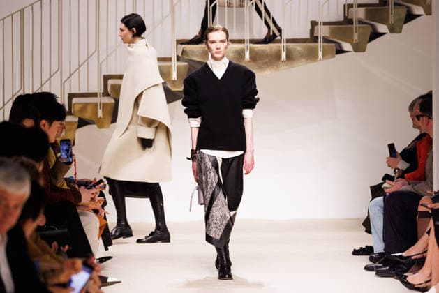 News - Tod s - Runway - Milan Fashion Week - Womenswear Fall Winter 2026 2027 A model walks the runway at the Tod s fashion show during the Milan Fashion Week - Womenswear Fall Winter 2026 2027 on February 27, 2026 in Milan, Italy. Photo: Cinzia Camela. Milan PAC Italy Copyright: xCinziaxCamelax xLiveMediax LPN_2317693