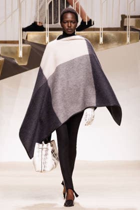 News - Tod s - Runway - Milan Fashion Week - Womenswear Fall Winter 2026 2027 A model walks the runway at the Tod s fashion show during the Milan Fashion Week - Womenswear Fall Winter 2026 2027 on February 27, 2026 in Milan, Italy. Photo: Cinzia Camela. Milan PAC Italy Copyright: xCinziaxCamelax xLiveMediax LPN_2317701