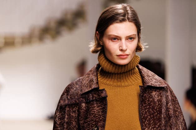 News - Tod s - Runway - Milan Fashion Week - Womenswear Fall Winter 2026 2027 A model walks the runway at the Tod s fashion show during the Milan Fashion Week - Womenswear Fall Winter 2026 2027 on February 27, 2026 in Milan, Italy. Photo: Cinzia Camela. Milan PAC Italy Copyright: xCinziaxCamelax xLiveMediax LPN_2317703