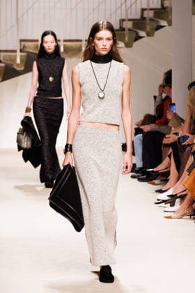 News - Tod s - Runway - Milan Fashion Week - Womenswear Fall Winter 2026 2027 A model walks the runway at the Tod s fashion show during the Milan Fashion Week - Womenswear Fall Winter 2026 2027 on February 27, 2026 in Milan, Italy. Photo: Cinzia Camela. Milan PAC Italy Copyright: xCinziaxCamelax xLiveMediax LPN_2317715