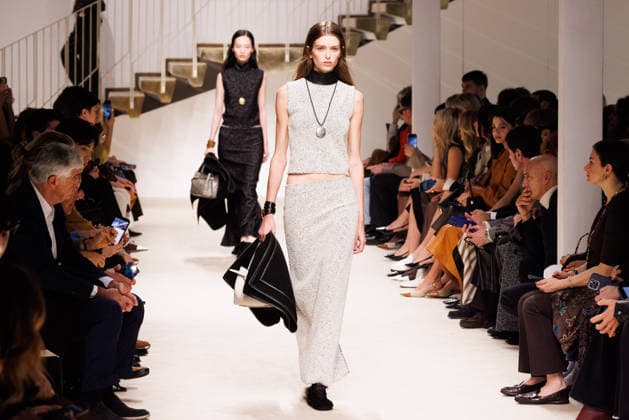 News - Tod s - Runway - Milan Fashion Week - Womenswear Fall Winter 2026 2027 A model walks the runway at the Tod s fashion show during the Milan Fashion Week - Womenswear Fall Winter 2026 2027 on February 27, 2026 in Milan, Italy. Photo: Cinzia Camela. Milan PAC Italy Copyright: xCinziaxCamelax xLiveMediax LPN_2317716