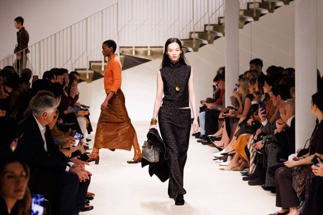 News - Tod s - Runway - Milan Fashion Week - Womenswear Fall Winter 2026 2027 A model walks the runway at the Tod s fashion show during the Milan Fashion Week - Womenswear Fall Winter 2026 2027 on February 27, 2026 in Milan, Italy. Photo: Cinzia Camela. Milan PAC Italy Copyright: xCinziaxCamelax xLiveMediax LPN_2317740