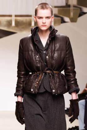 News - Tod s - Runway - Milan Fashion Week - Womenswear Fall Winter 2026 2027 A model walks the runway at the Tod s fashion show during the Milan Fashion Week - Womenswear Fall Winter 2026 2027 on February 27, 2026 in Milan, Italy. Photo: Cinzia Camela. Milan PAC Italy Copyright: xCinziaxCamelax xLiveMediax LPN_2317747