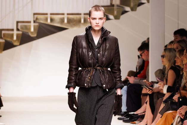 News - Tod s - Runway - Milan Fashion Week - Womenswear Fall Winter 2026 2027 A model walks the runway at the Tod s fashion show during the Milan Fashion Week - Womenswear Fall Winter 2026 2027 on February 27, 2026 in Milan, Italy. Photo: Cinzia Camela. Milan PAC Italy Copyright: xCinziaxCamelax xLiveMediax LPN_2317748