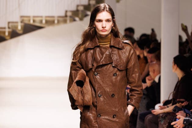 News - Tod s - Runway - Milan Fashion Week - Womenswear Fall Winter 2026 2027 A model walks the runway at the Tod s fashion show during the Milan Fashion Week - Womenswear Fall Winter 2026 2027 on February 27, 2026 in Milan, Italy. Photo: Cinzia Camela. Milan PAC Italy Copyright: xCinziaxCamelax xLiveMediax LPN_2317775