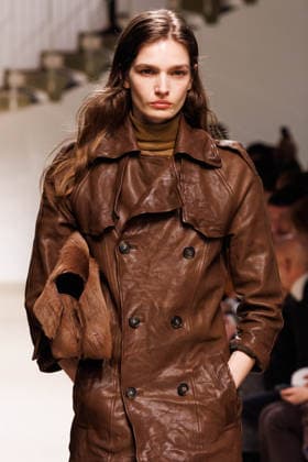 News - Tod s - Runway - Milan Fashion Week - Womenswear Fall Winter 2026 2027 A model walks the runway at the Tod s fashion show during the Milan Fashion Week - Womenswear Fall Winter 2026 2027 on February 27, 2026 in Milan, Italy. Photo: Cinzia Camela. Milan PAC Italy Copyright: xCinziaxCamelax xLiveMediax LPN_2317776