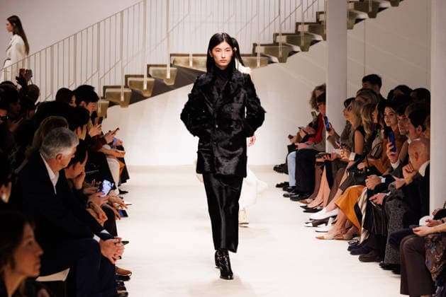 News - Tod s - Runway - Milan Fashion Week - Womenswear Fall Winter 2026 2027 A model walks the runway at the Tod s fashion show during the Milan Fashion Week - Womenswear Fall Winter 2026 2027 on February 27, 2026 in Milan, Italy. Photo: Cinzia Camela. Milan PAC Italy Copyright: xCinziaxCamelax xLiveMediax LPN_2317781