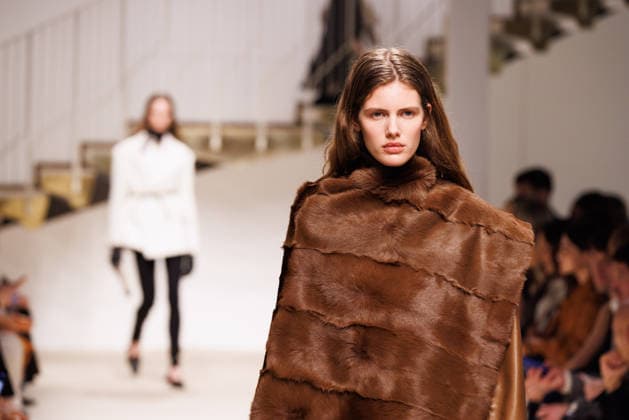 News - Tod s - Runway - Milan Fashion Week - Womenswear Fall Winter 2026 2027 A model walks the runway at the Tod s fashion show during the Milan Fashion Week - Womenswear Fall Winter 2026 2027 on February 27, 2026 in Milan, Italy. Photo: Cinzia Camela. Milan PAC Italy Copyright: xCinziaxCamelax xLiveMediax LPN_2317786