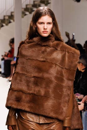News - Tod s - Runway - Milan Fashion Week - Womenswear Fall Winter 2026 2027 A model walks the runway at the Tod s fashion show during the Milan Fashion Week - Womenswear Fall Winter 2026 2027 on February 27, 2026 in Milan, Italy. Photo: Cinzia Camela. Milan PAC Italy Copyright: xCinziaxCamelax xLiveMediax LPN_2317787