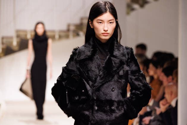 News - Tod s - Runway - Milan Fashion Week - Womenswear Fall Winter 2026 2027 A model walks the runway at the Tod s fashion show during the Milan Fashion Week - Womenswear Fall Winter 2026 2027 on February 27, 2026 in Milan, Italy. Photo: Cinzia Camela. Milan PAC Italy Copyright: xCinziaxCamelax xLiveMediax LPN_2317792