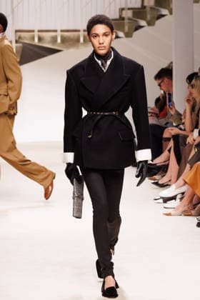 News - Tod s - Runway - Milan Fashion Week - Womenswear Fall Winter 2026 2027 A model walks the runway at the Tod s fashion show during the Milan Fashion Week - Womenswear Fall Winter 2026 2027 on February 27, 2026 in Milan, Italy. Photo: Cinzia Camela. Milan PAC Italy Copyright: xCinziaxCamelax xLiveMediax LPN_2317970
