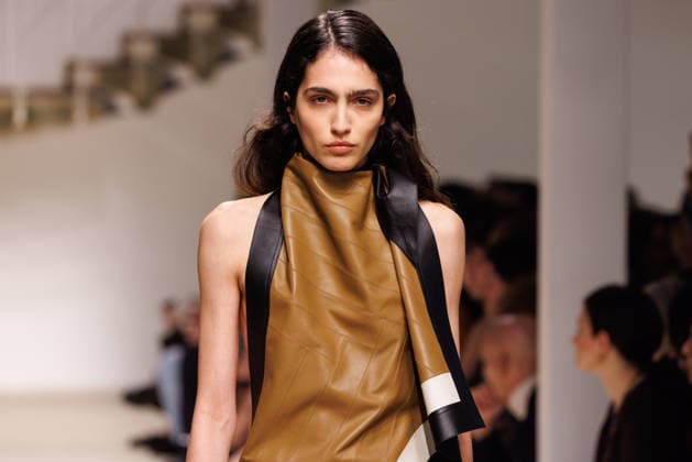 News - Tod s - Runway - Milan Fashion Week - Womenswear Fall Winter 2026 2027 A model walks the runway at the Tod s fashion show during the Milan Fashion Week - Womenswear Fall Winter 2026 2027 on February 27, 2026 in Milan, Italy. Photo: Cinzia Camela. Milan PAC Italy Copyright: xCinziaxCamelax xLiveMediax LPN_2317990