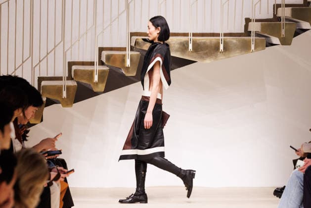 News - Tod s - Runway - Milan Fashion Week - Womenswear Fall Winter 2026 2027 A model walks the runway at the Tod s fashion show during the Milan Fashion Week - Womenswear Fall Winter 2026 2027 on February 27, 2026 in Milan, Italy. Photo: Cinzia Camela. Milan PAC Italy Copyright: xCinziaxCamelax xLiveMediax LPN_2318010