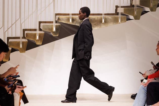 News - Tod s - Runway - Milan Fashion Week - Womenswear Fall Winter 2026 2027 A model walks the runway at the Tod s fashion show during the Milan Fashion Week - Womenswear Fall Winter 2026 2027 on February 27, 2026 in Milan, Italy. Photo: Cinzia Camela. Milan PAC Italy Copyright: xCinziaxCamelax xLiveMediax LPN_2318011