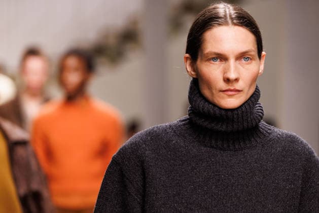 News - Tod s - Runway - Milan Fashion Week - Womenswear Fall Winter 2026 2027 A model walks the runway at the Tod s fashion show during the Milan Fashion Week - Womenswear Fall Winter 2026 2027 on February 27, 2026 in Milan, Italy. Photo: Cinzia Camela. Milan PAC Italy Copyright: xCinziaxCamelax xLiveMediax LPN_2318034