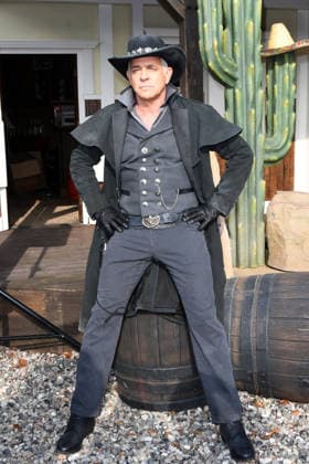 Florian Fitz is the new guest star of this years Karl May Festival At todays performance on February 27, 2026 in the Kalkberg Arena in Bad Segeberg, the popular TV star appeared in his original role outfit From June 27