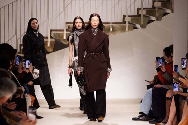 Photo IPP Cinzia Camela Publishing Group LiveMedia Milan 27 02 2026 In the photo A model walks the runway at the Tod s fashion show during the Milan Fashion Week Womenswear Fall Winter 2026 2027 on February 27, 2026 in Milan, Italy Photo Cinzia Camela Italy Photo Press World Copyright Tod s Runway Milan Fashion W