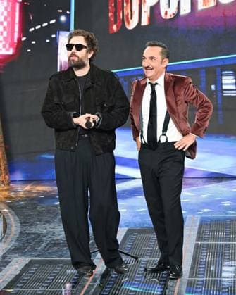 Sanremo, 76th Italian Song Festival - Fourth Post-Festival Episode. Pictured: Nicola Savino, Tommaso Paradiso  Copyright: xManuelexMangiarottix xipa-agency.netx xPoolxSanremox02x IPA_Agency_IPA72130395