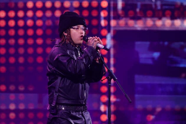 Vina del Mar, February 27, 2026 Singer Pablo Chill E during his performance at the sixth night of the Vina del Mar Festival 2026 Sebastian Cisternas Aton Chile, Vina del Mar Chile Aton 1129530  Copyright: SEBASTIANxCISTERNAS xATONxCHILE