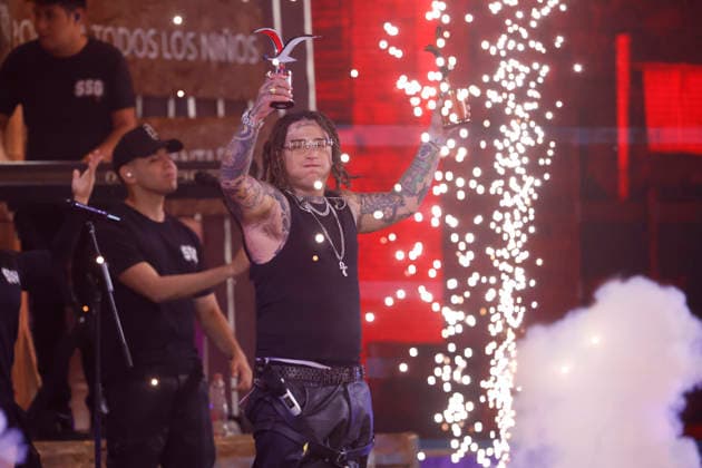 Vina del Mar, February 27, 2026 Singer Pablo Chill E receives the silver and gold seagulls during his performance on the sixth night of the Vina del Mar 2026 Festival Sebastian Cisternas Aton Chile, Vina del Mar Chile Aton 1129562  Copyright: SEBASTIANxCISTERNAS xATONxCHILE