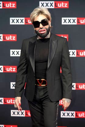 Harald Glööckler at the pre-shopping event in the new XXXLutz furniture store in Rangsdorf Rangsdorf, 27 02 2026 Foto:xAgenturxWehnertx xGränzdörferx xFuturexImagex xxx_6222