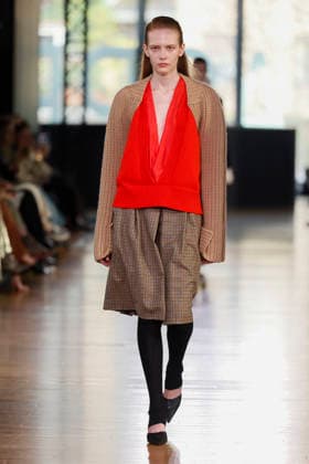 SA SU PHI - runway - Milan Fashion Week - Womenswear Fall Winter 2026 2027 MILAN, ITALY - FEBRUARY 27: a model walks the runway of Sa Su Phi fashion show during the Milan Fashion Week - Womenswear Fall Winter 2026 2027 on February 27, 2026 in Milan, Italy. Photo by Marco Piovanotto Abacapress.com  Copyright: xPiovanottoxMarco ABACAx