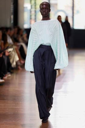SA SU PHI - runway - Milan Fashion Week - Womenswear Fall Winter 2026 2027 MILAN, ITALY - FEBRUARY 27: a model walks the runway of Sa Su Phi fashion show during the Milan Fashion Week - Womenswear Fall Winter 2026 2027 on February 27, 2026 in Milan, Italy. Photo by Marco Piovanotto Abacapress.com  Copyright: xPiovanottoxMarco ABACAx