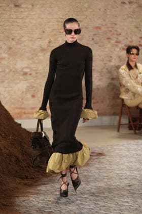 Milano Fashion Week - Women F W 26-27 Moschino fashion show Catwalk Milan, Italy Milano Fashion Week - Women F W 26-27 Moschino fashion show Catwalk Milan, Italy 27th February 2026 SGPItalia id 134549_002 * Not Exclusive  Copyright: xMarcoxErbax