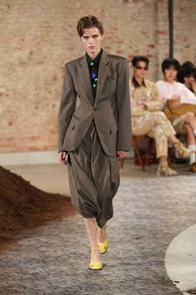 Milano Fashion Week - Women F W 26-27 Moschino fashion show Catwalk Milan, Italy Milano Fashion Week - Women F W 26-27 Moschino fashion show Catwalk Milan, Italy 27th February 2026 SGPItalia id 134549_002 * Not Exclusive  Copyright: xMarcoxErbax
