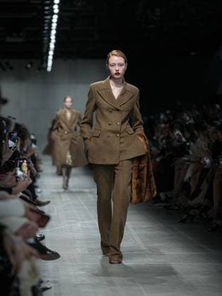 Milan, Milan Women s Fashion Week: Fall Winter 2026 27 - Women s Fashion, Fall Winter 2026 27 - Ermanno Scervino fashion show - catwalk in the photo: model  Copyright: xRiccardoxGiordanox xipa-agency.netx xRiccardoxGIordanox IPA_Agency_IPA72145557